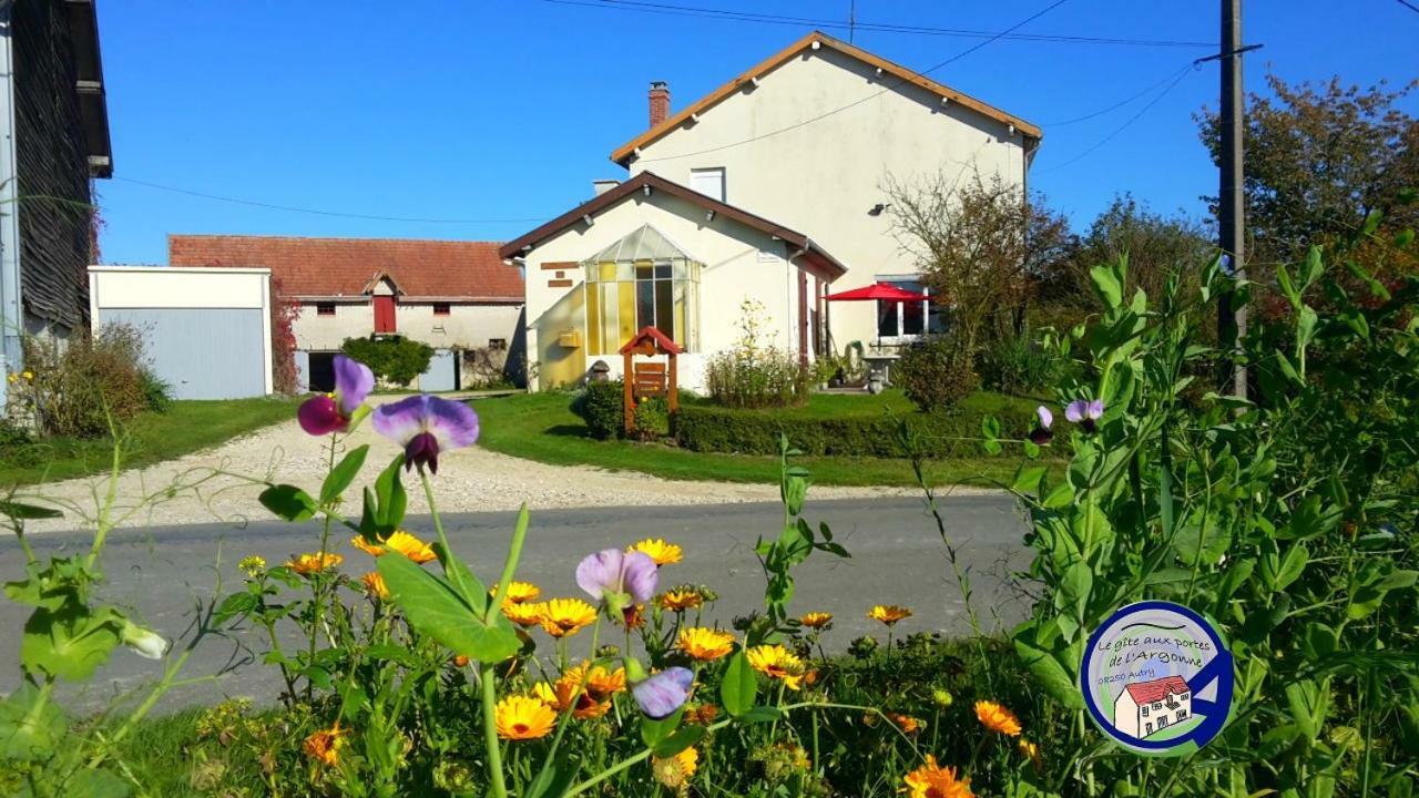 Gite Aux Portes De L'Argonne Autry Zewnętrze zdjęcie